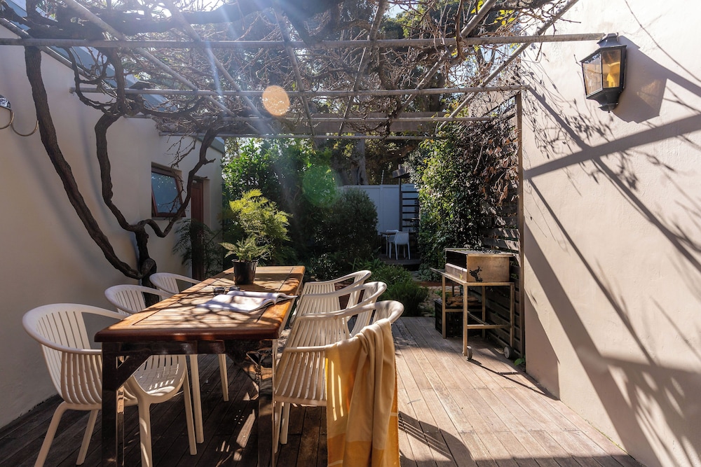 Camps Bay Village 44/50