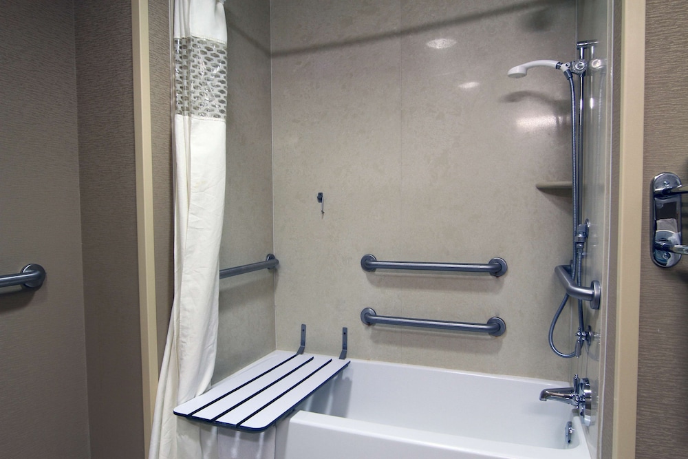 Hampton Inn Harriman Woodbury 19/47
