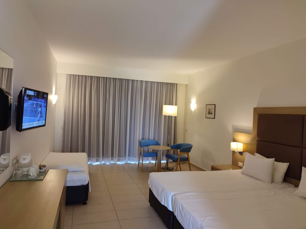Asterias Beach Resort 16/47