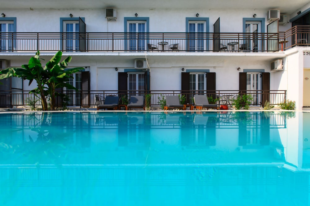 Aquarius Beach Aparthotel 2/69