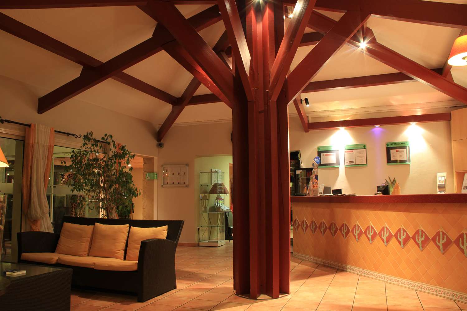 Hotel Uzes Pont Du Gard 2/11