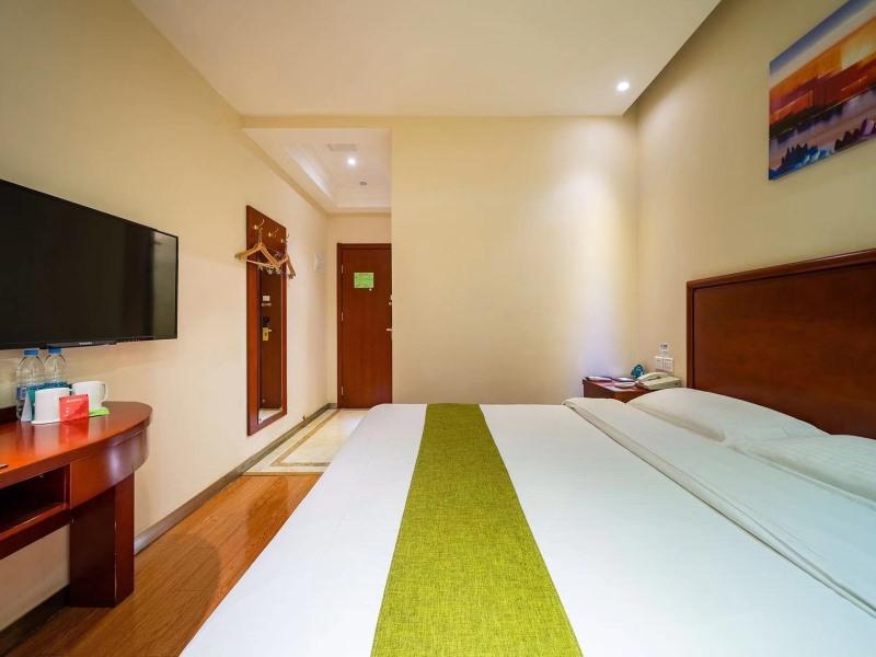 GreenTree Inn Shanghai East Xietu Road Jiuyuan Express Hotel 14/47