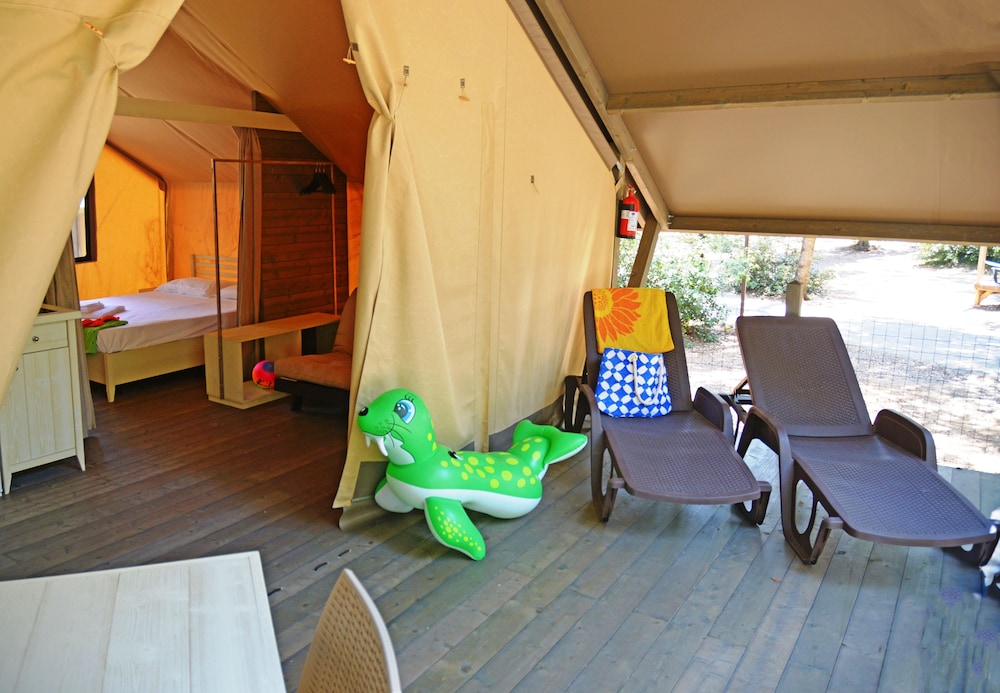 PARADU TUSCANY ECORESORT 73/86