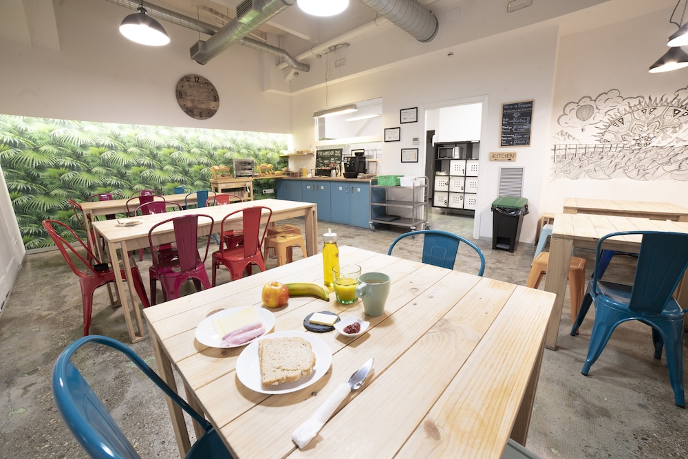 Koba Hostel 63/75