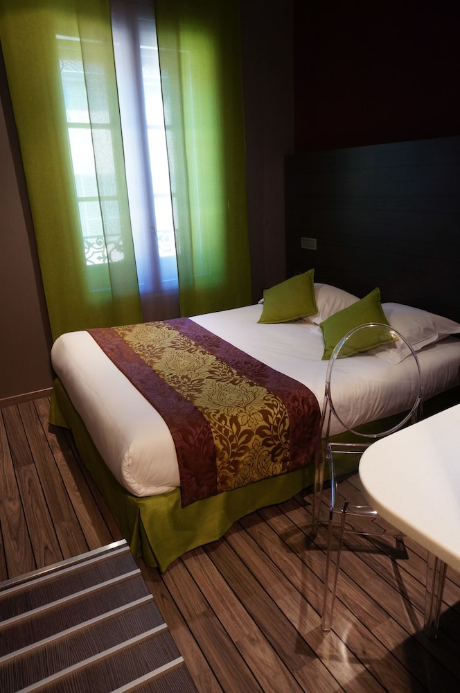 Hotel de Bourgogne 29/69