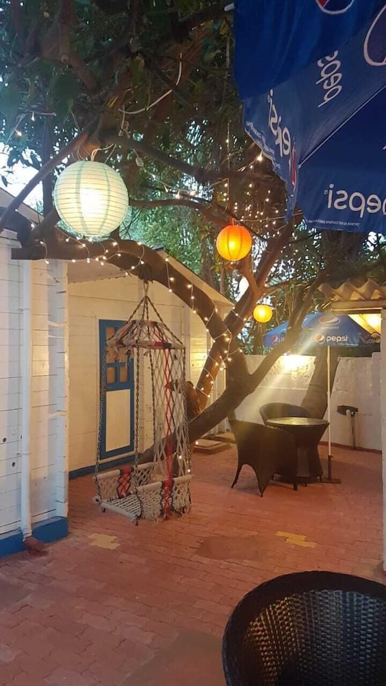 Paradise Village Resort 11/66