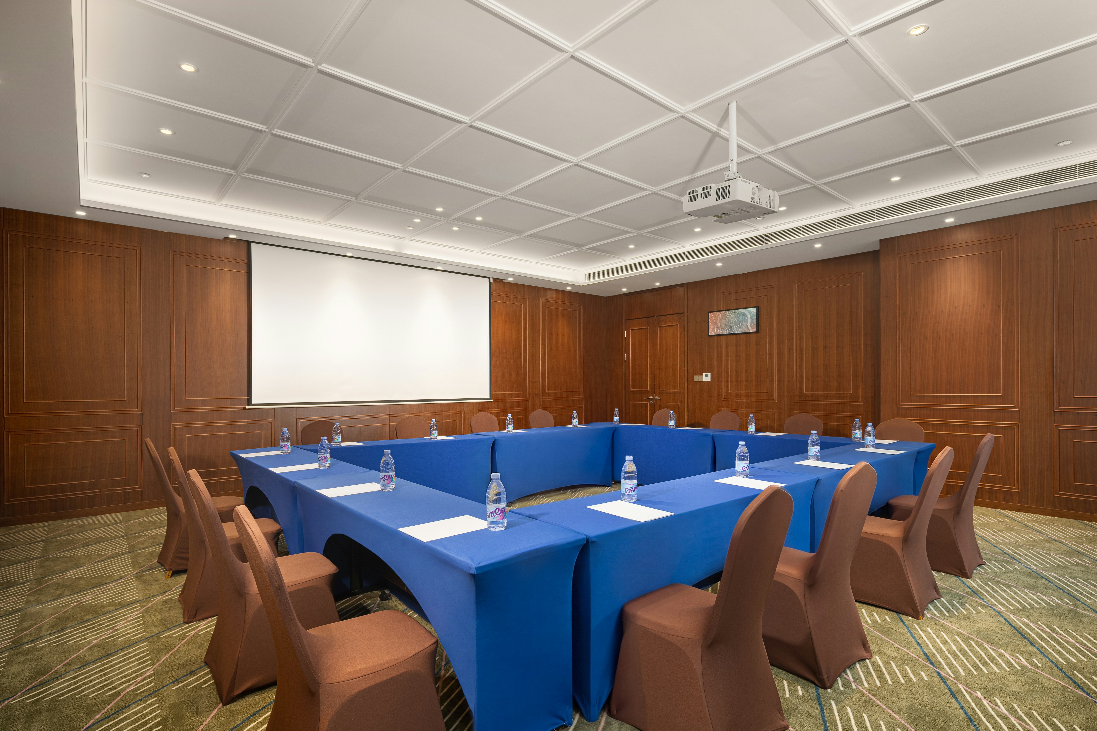Hilton Garden Inn Shanghai Wujiaochang 45/47