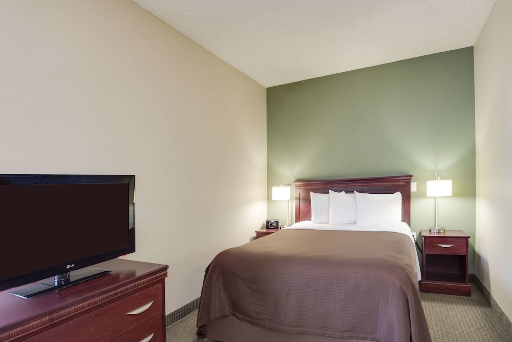 MainStay Suites at PGA Village 4/22