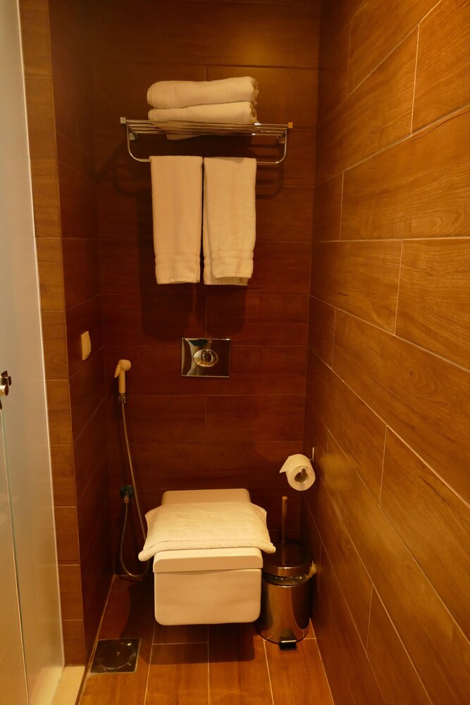 Three O Nine Hotel 21/50