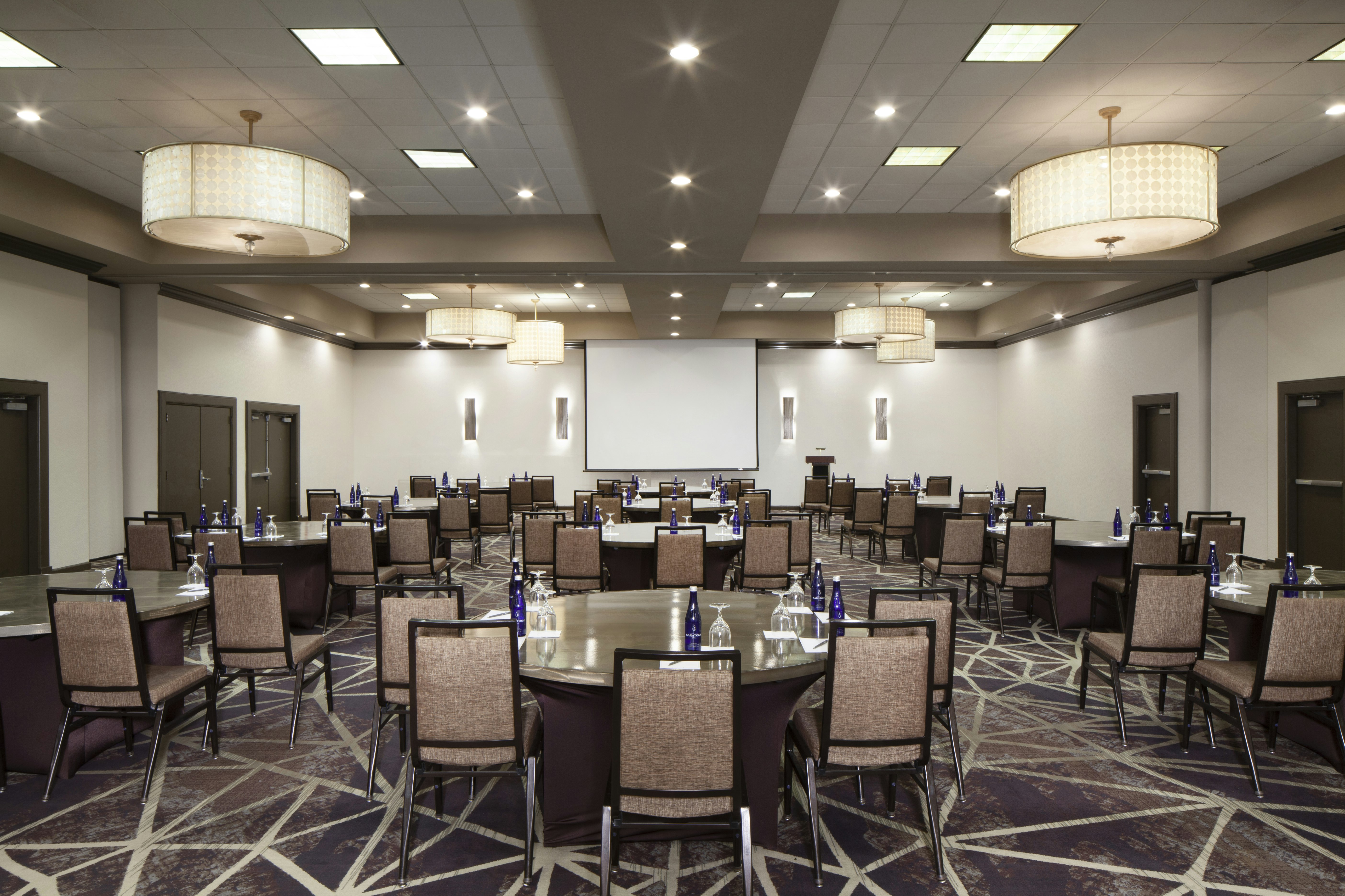 Embassy Suites by Hilton Philadelphia Airport 53/69