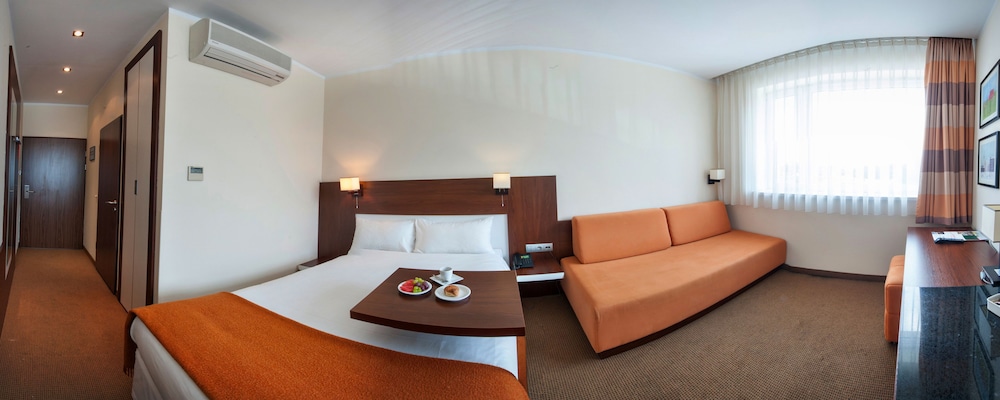 Hotel Desilva Inn Katowice Airport 11/38