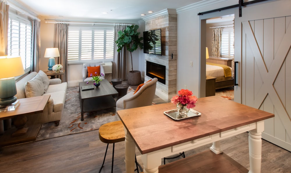 Dry Creek Inn MOD Collection by Sonesta 45/56
