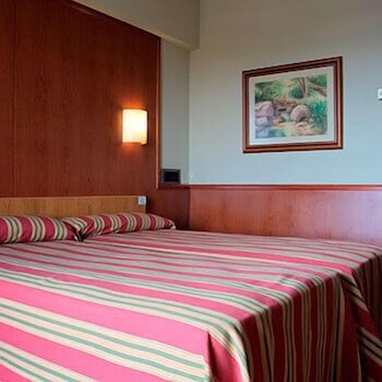 Alhama Hotel 23/64