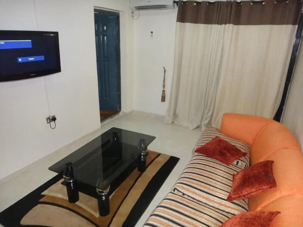 Ed Scob Suites 22/25