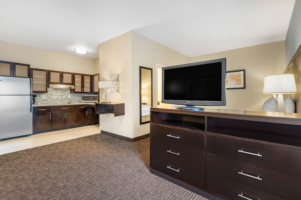 Staybridge Suites St. Petersburg FL 9/79