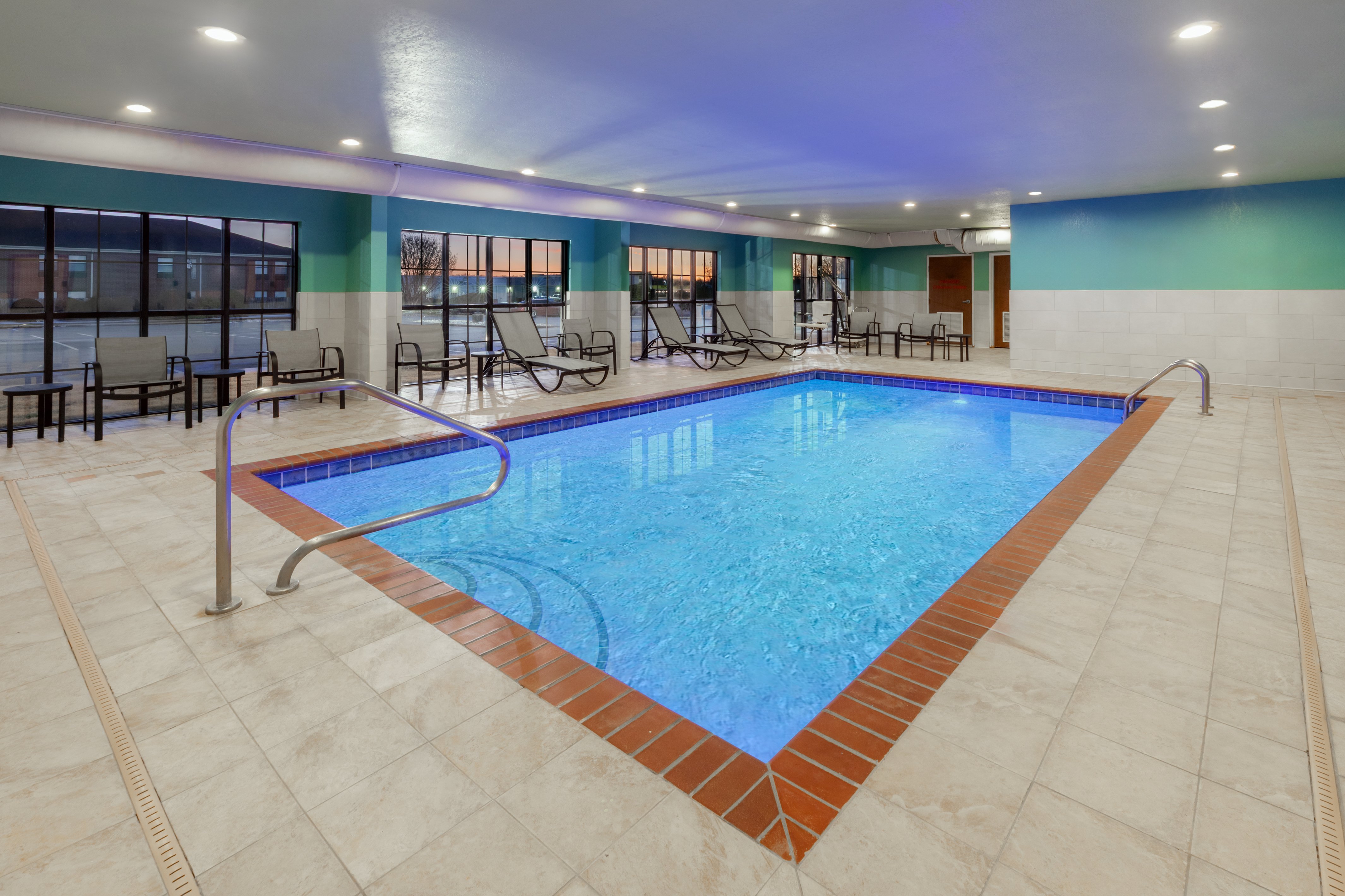 Holiday Inn Express Hotel And Suites Lonoke I 40 Exit 175 33/53