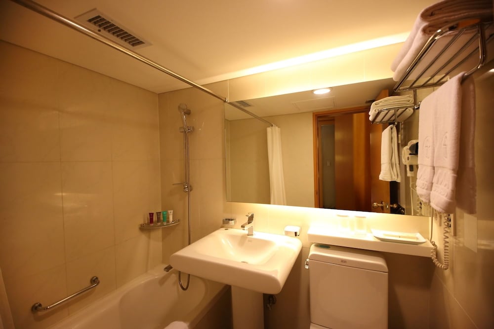 Ramada by Wyndham Songdo 22/34