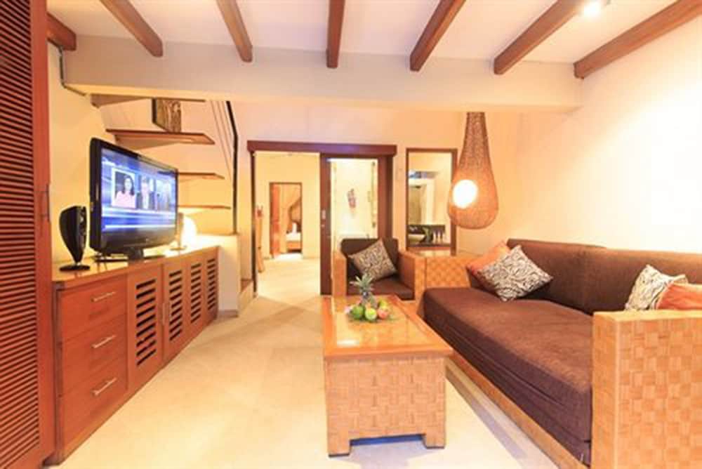 Villa Seriska Seminyak Bali 30/50