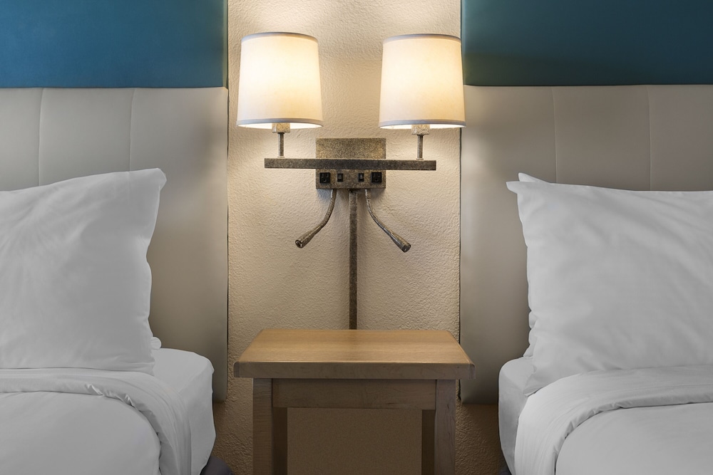 Seaside Inn Oceanfront 17/31