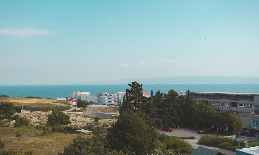 Bel Residence 74/80
