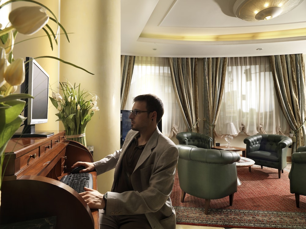 Hotel Ariston 8/28