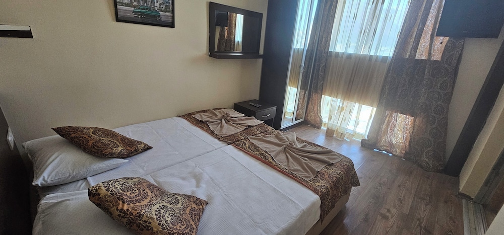 Romeo Beach Hotel 21/46