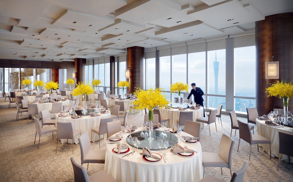 PARK HYATT GUANGZHOU 53/71