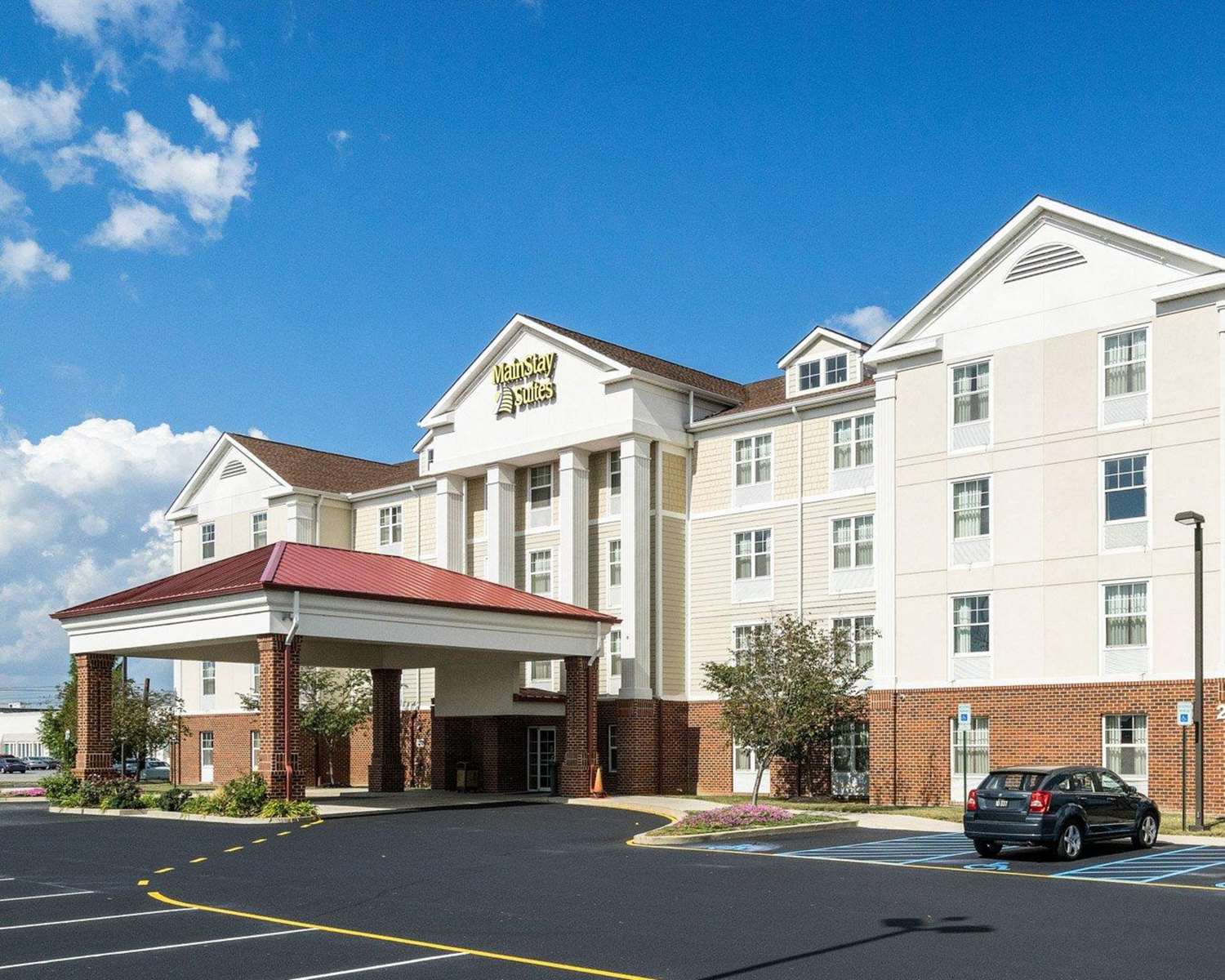 MainStay Suites Dover, DE 38/40