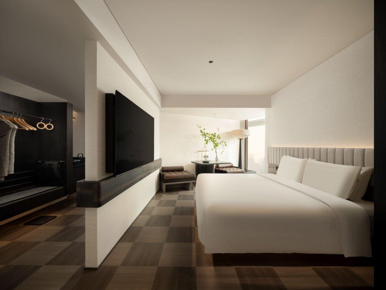 Deluxe, King Bed, Queen Bed
