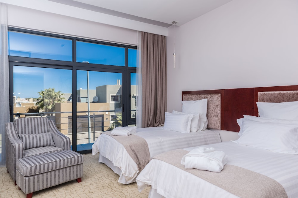 Flamingo Villas Boutique Hotel 12/50