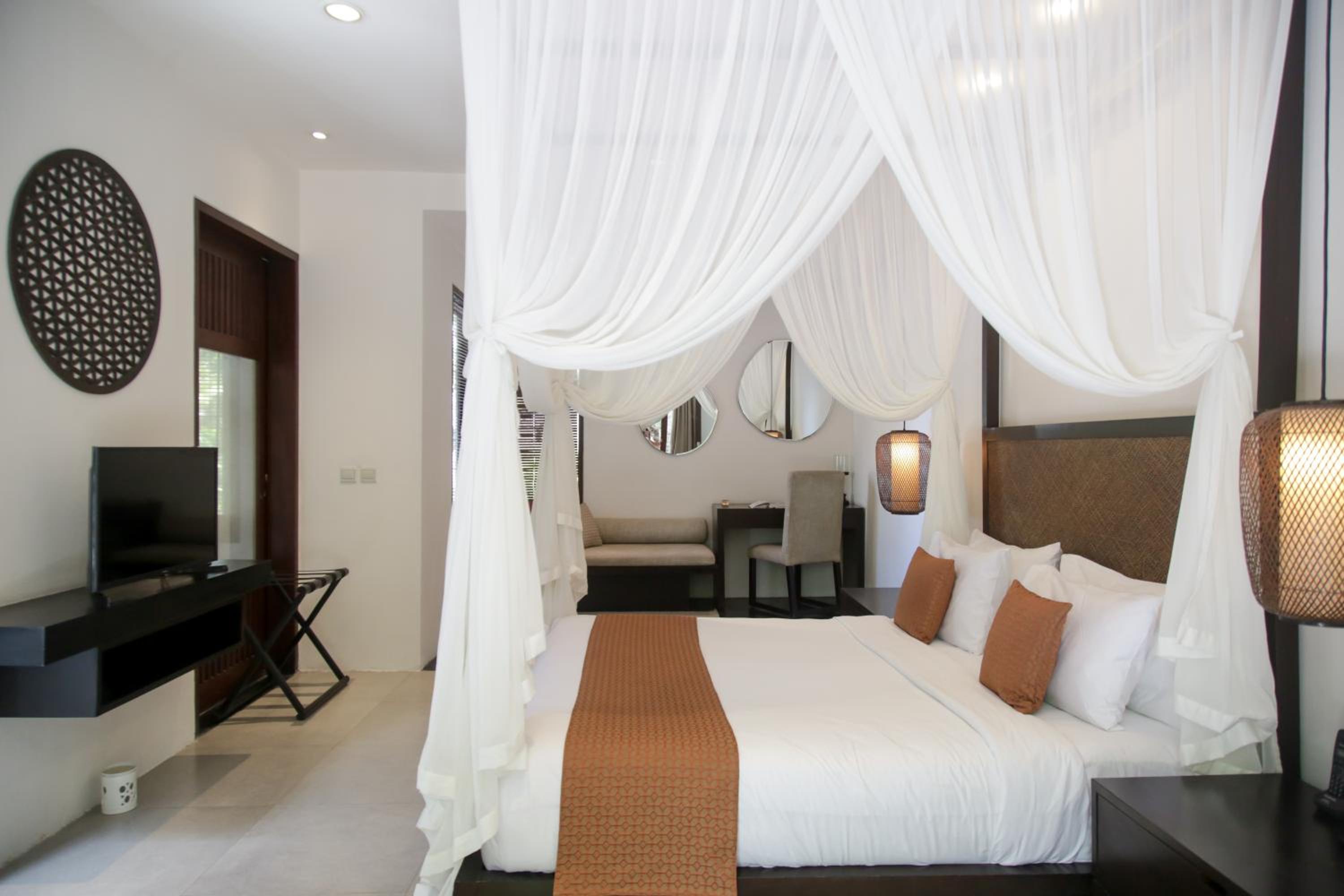 Honeymoon, Spa, Villa