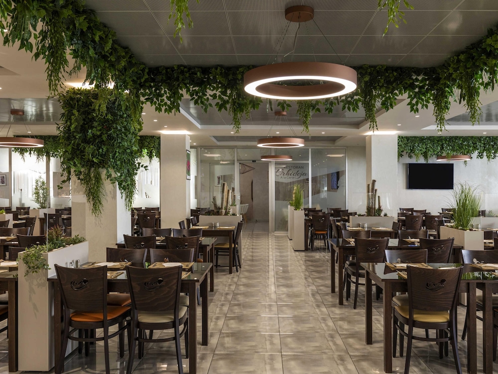 Movenpick Resort and Spa Fruske Terme 43/57