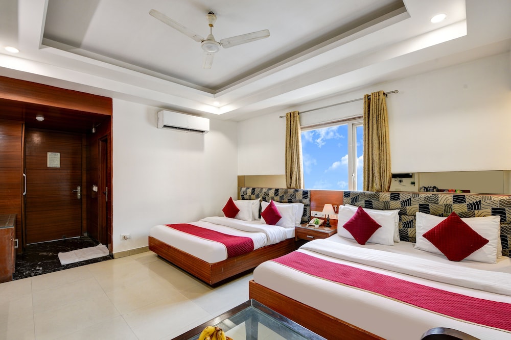 HOTEL KRISHNA DELUXE 48/70