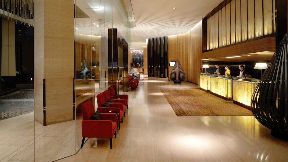 JC Kevin Sathorn Bangkok Hotel (ex. Anantara Sathorn Bangkok Hotel) 52/64