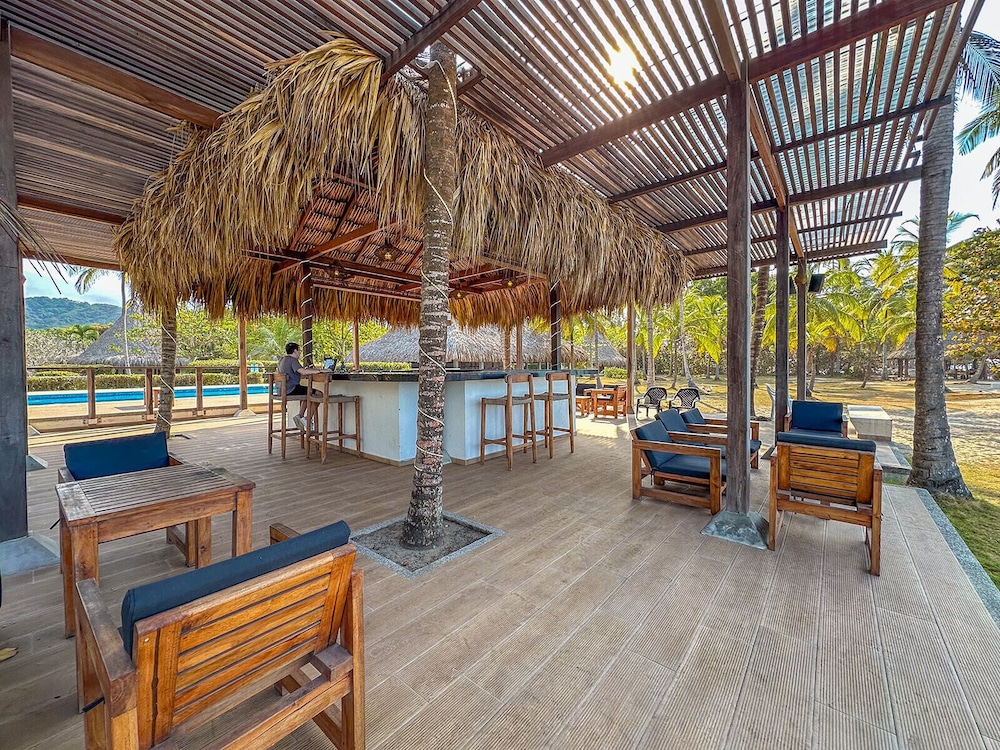 HUKUMEIZI HOTEL 30/50