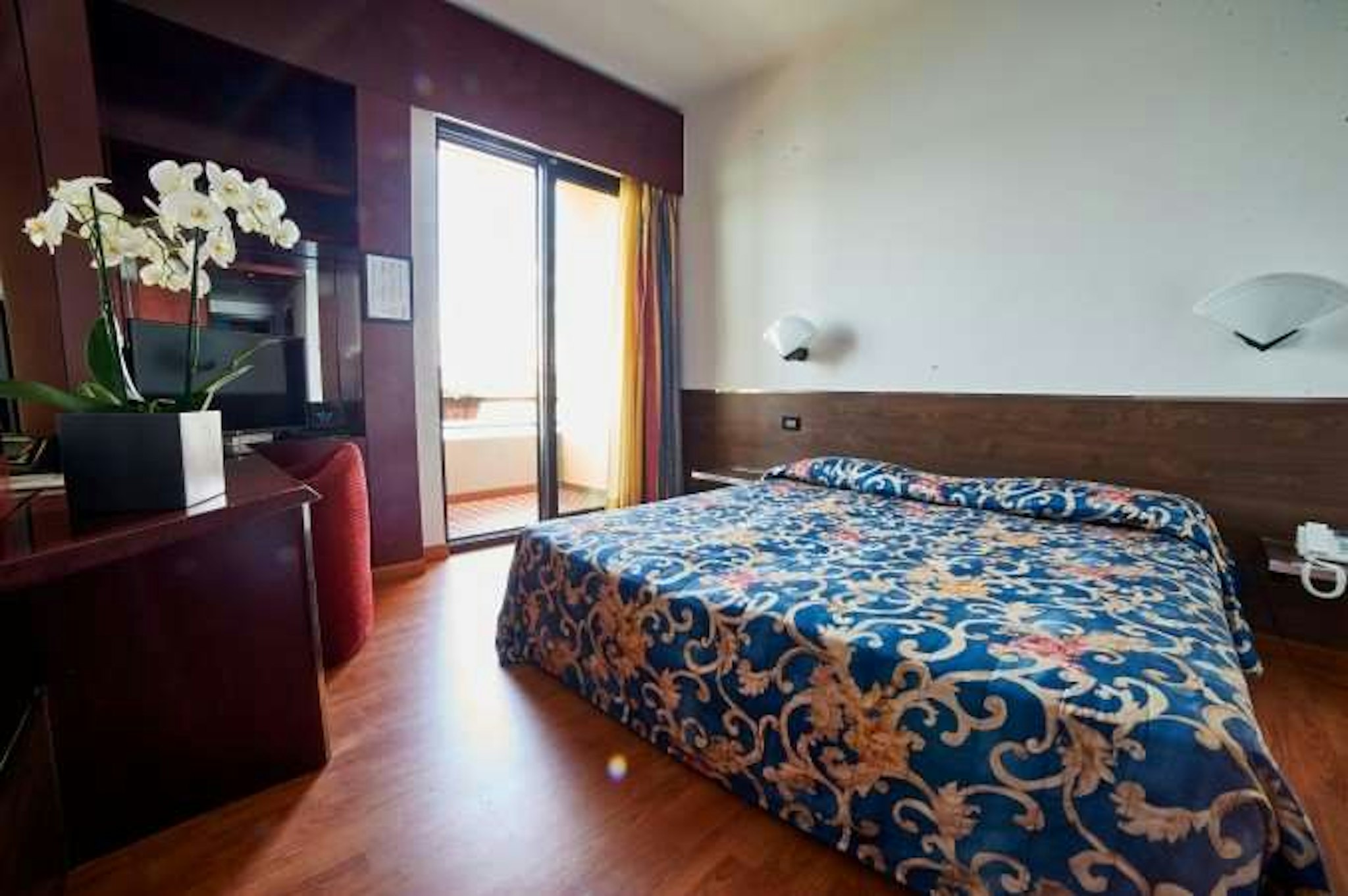 Hotel Concorde 12/48