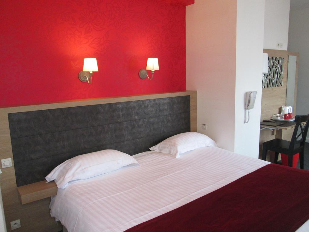 HOTEL LE CALME DES PINS SPA 20/43