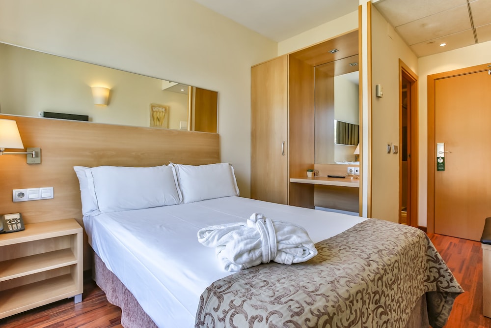 Hotel Desitges 10/76