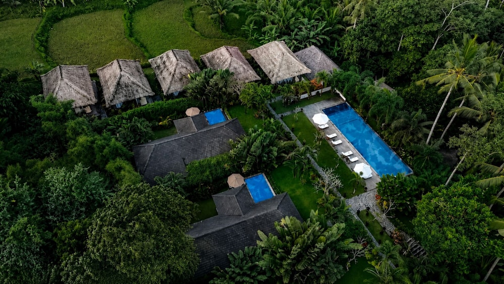 Suara Air Luxury Villa Ubud 45/50