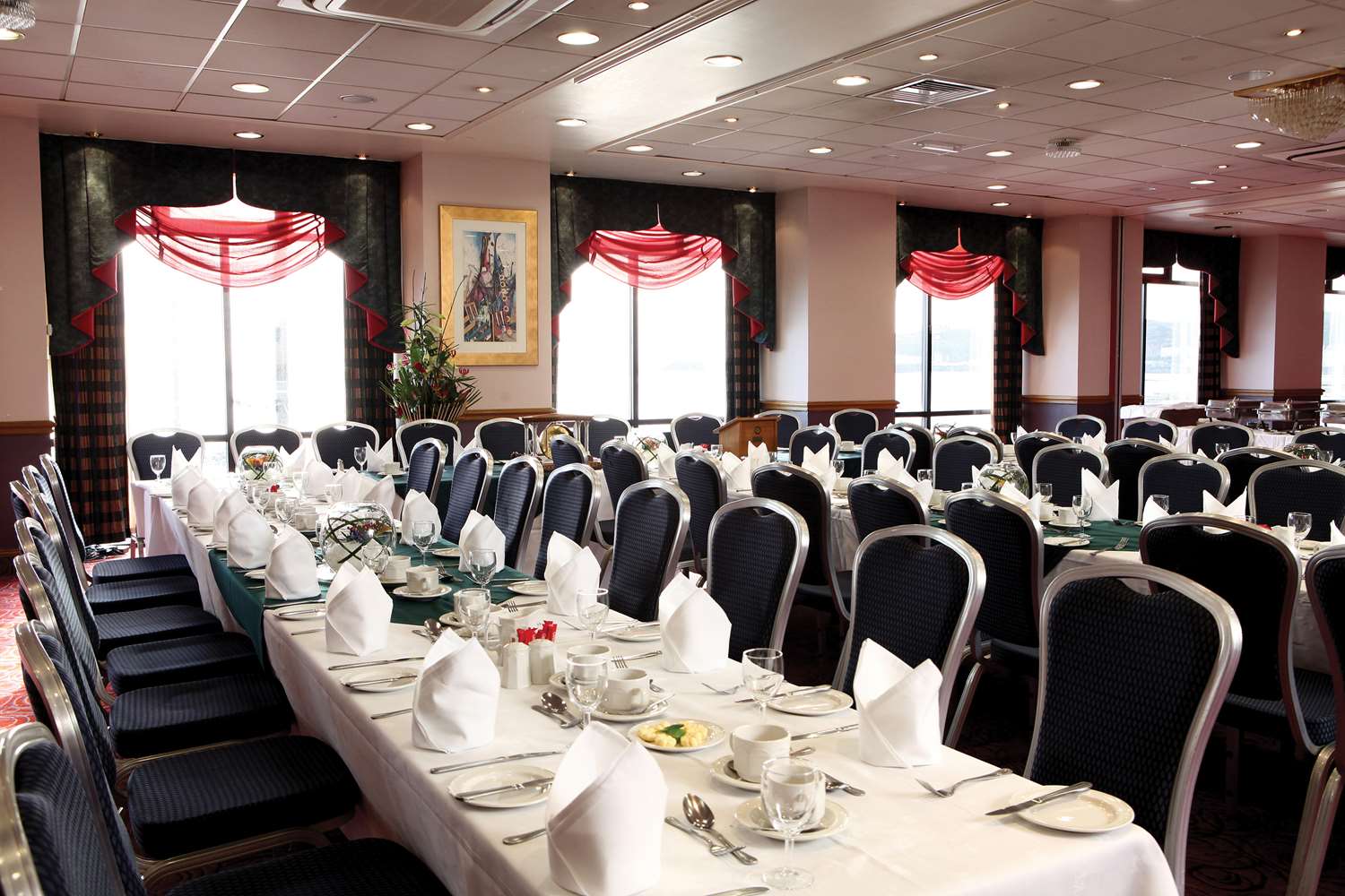 Best Western Palace Hotel & Casino 19/24