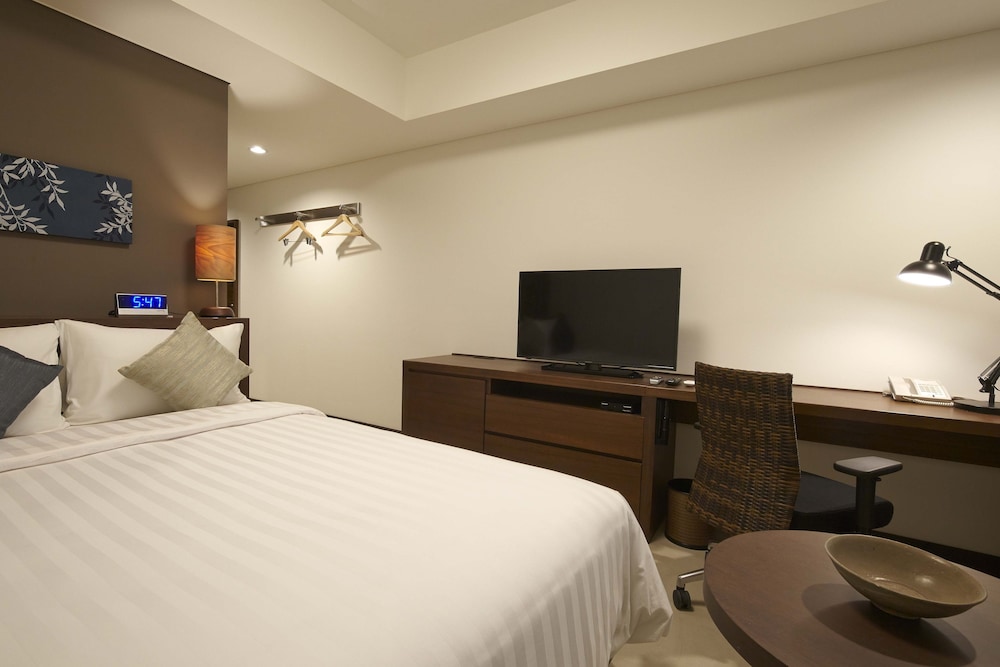 Axia South Cikarang Service Apartment 15/75