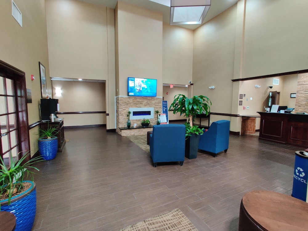 Comfort Inn & Suites Midway - Tallahassee West 8/38