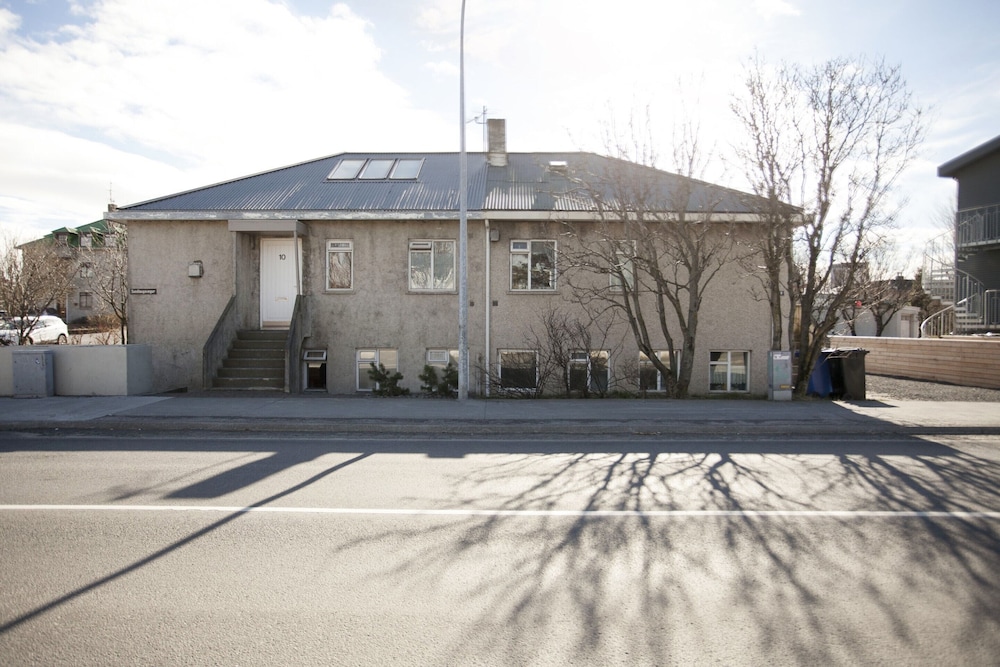 Nordurey Hotel 59/68