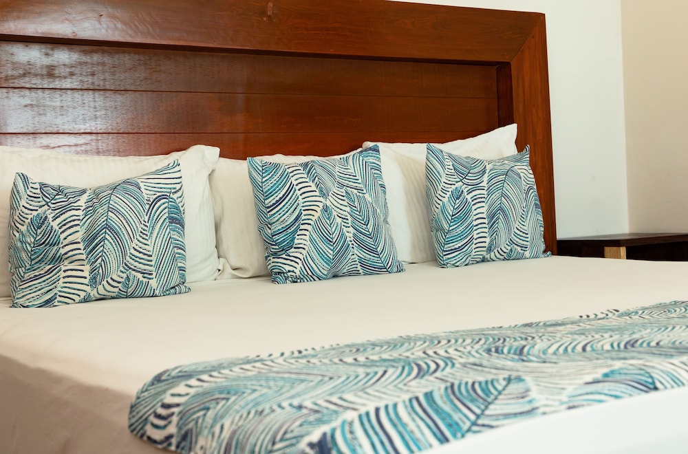 Aqua Star Boutique Hotel and Condos By Koox Luxury Collection 45/80