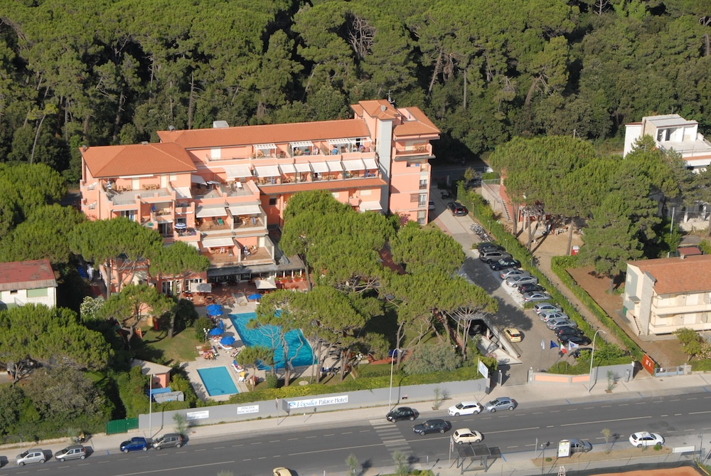 Versilia Palace Hotel 38/44