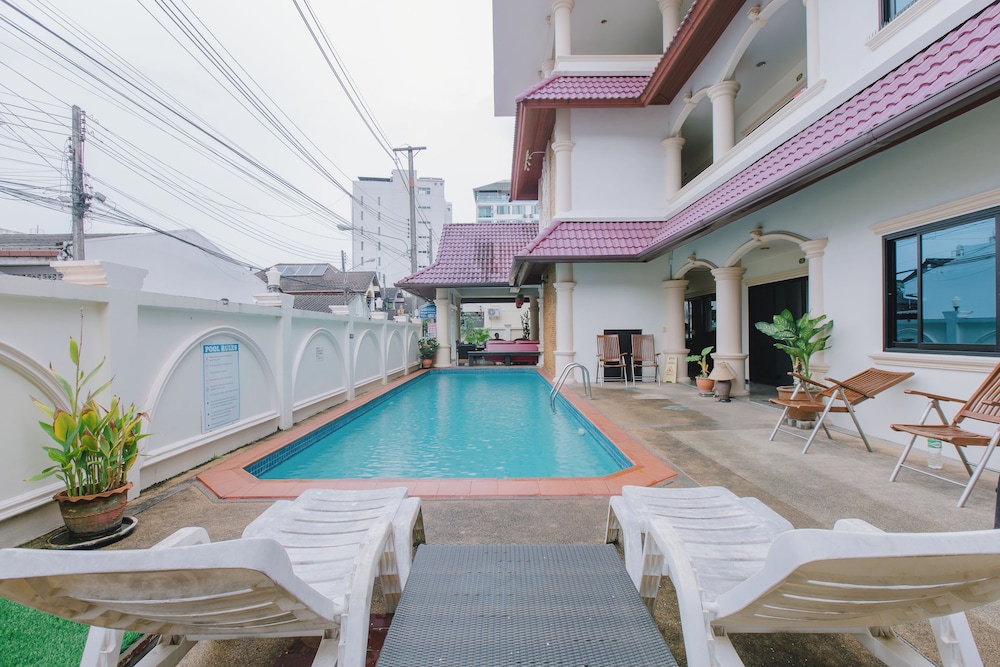 ROYAL PRINCE RESIDENCE 40/50