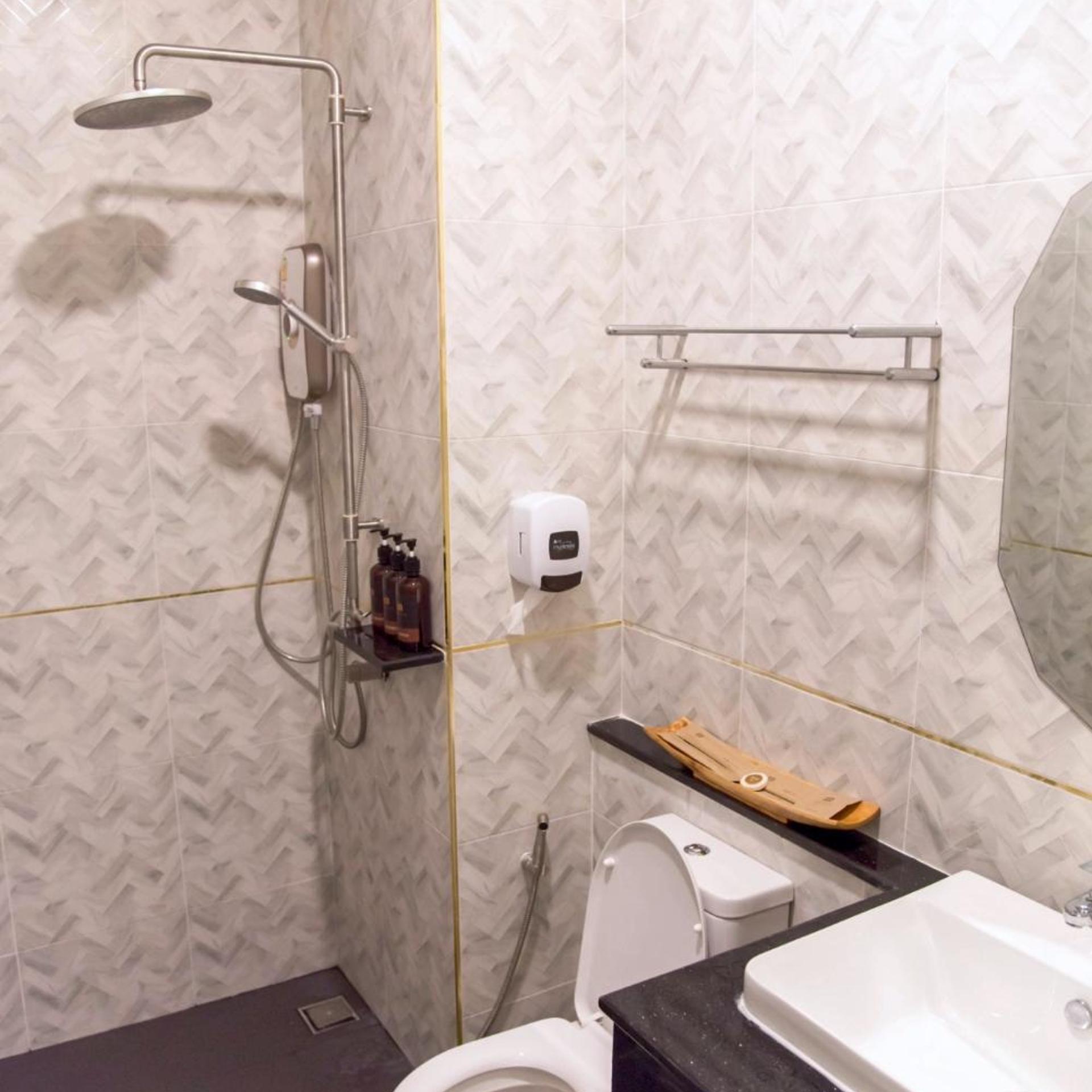 Worachat Boutique Hotel 50/50