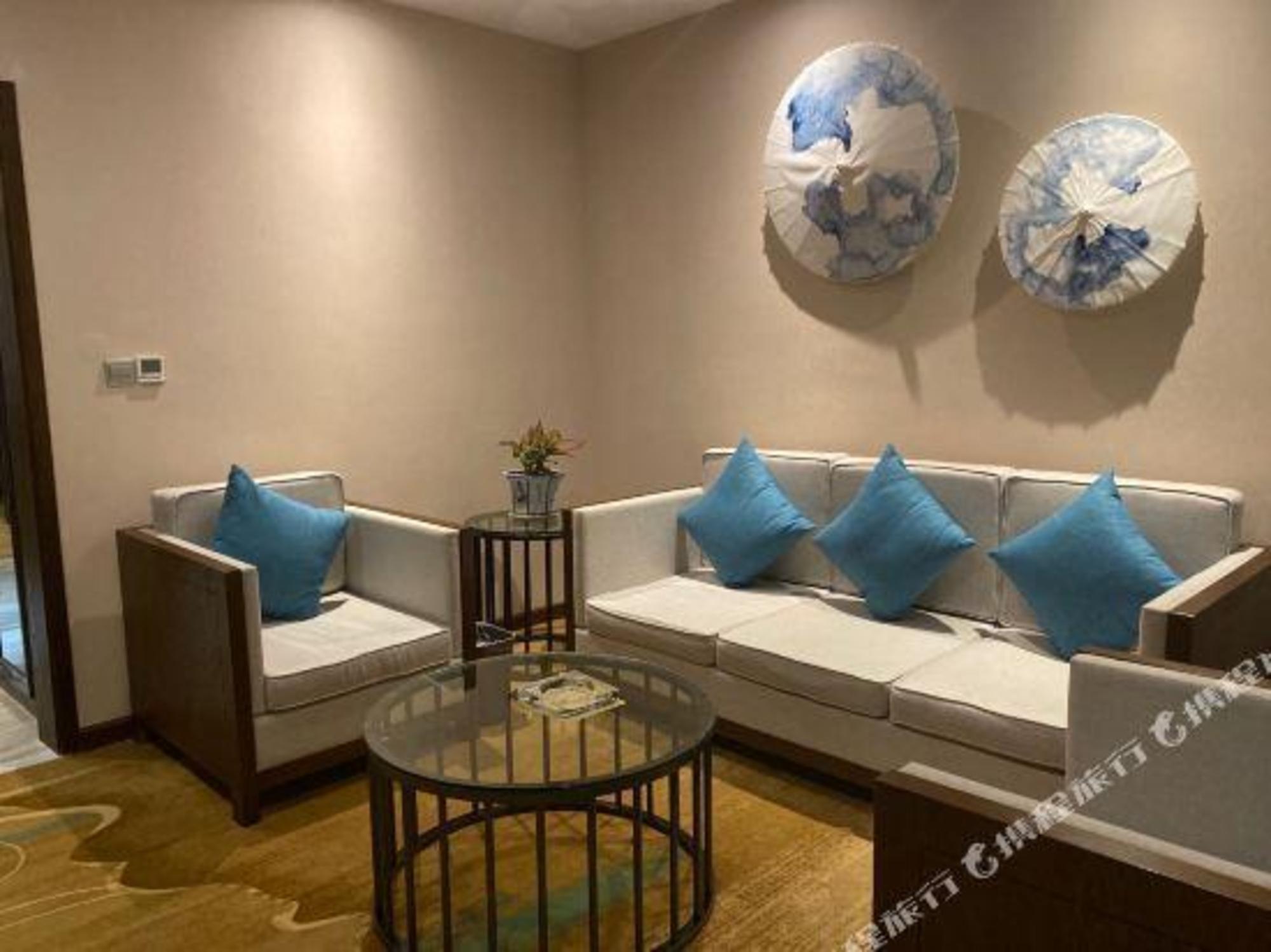 Xinhua Hotel Chongqing Kaizhou 25/28