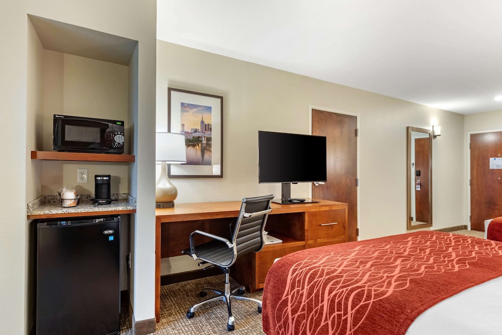Comfort Inn White House, TN 11/35