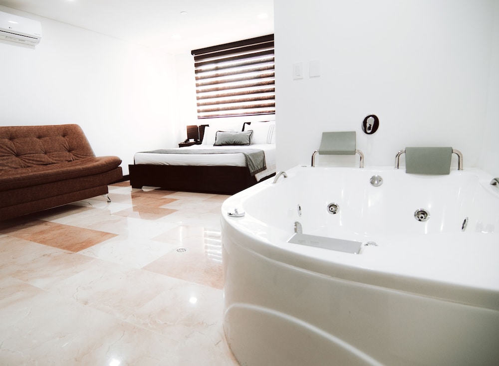 HOTEL LLERAS 10 7/63